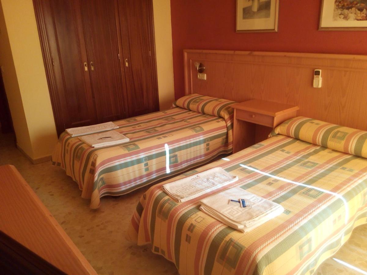 Hostal Carlos III 厄尔埃基多 外观 照片