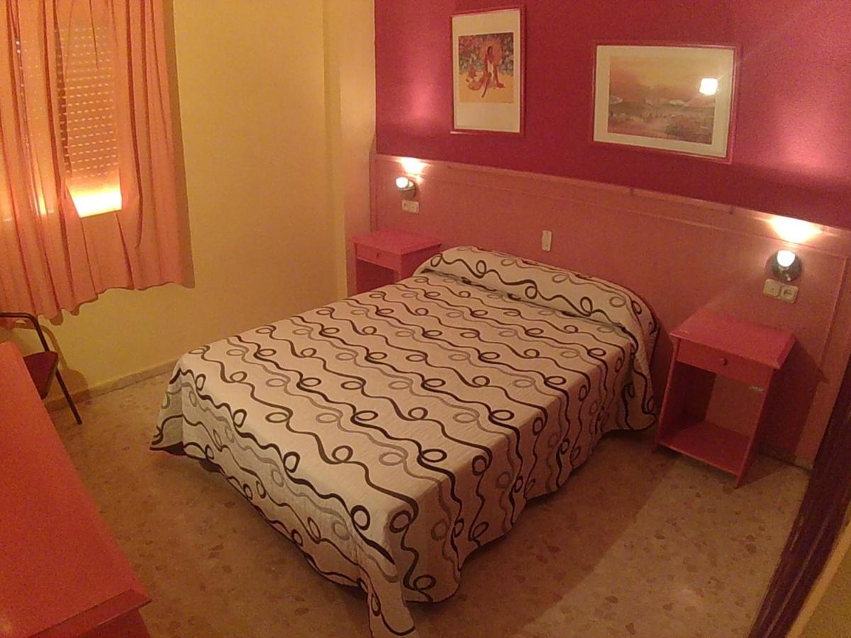 Hostal Carlos III 厄尔埃基多 外观 照片